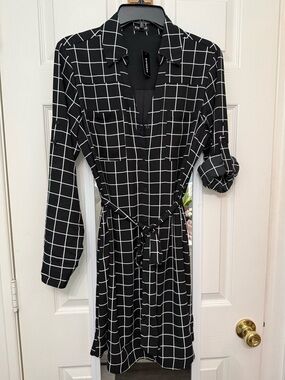 Express Black and White Windowpane Shirt Dress with Tie Waist